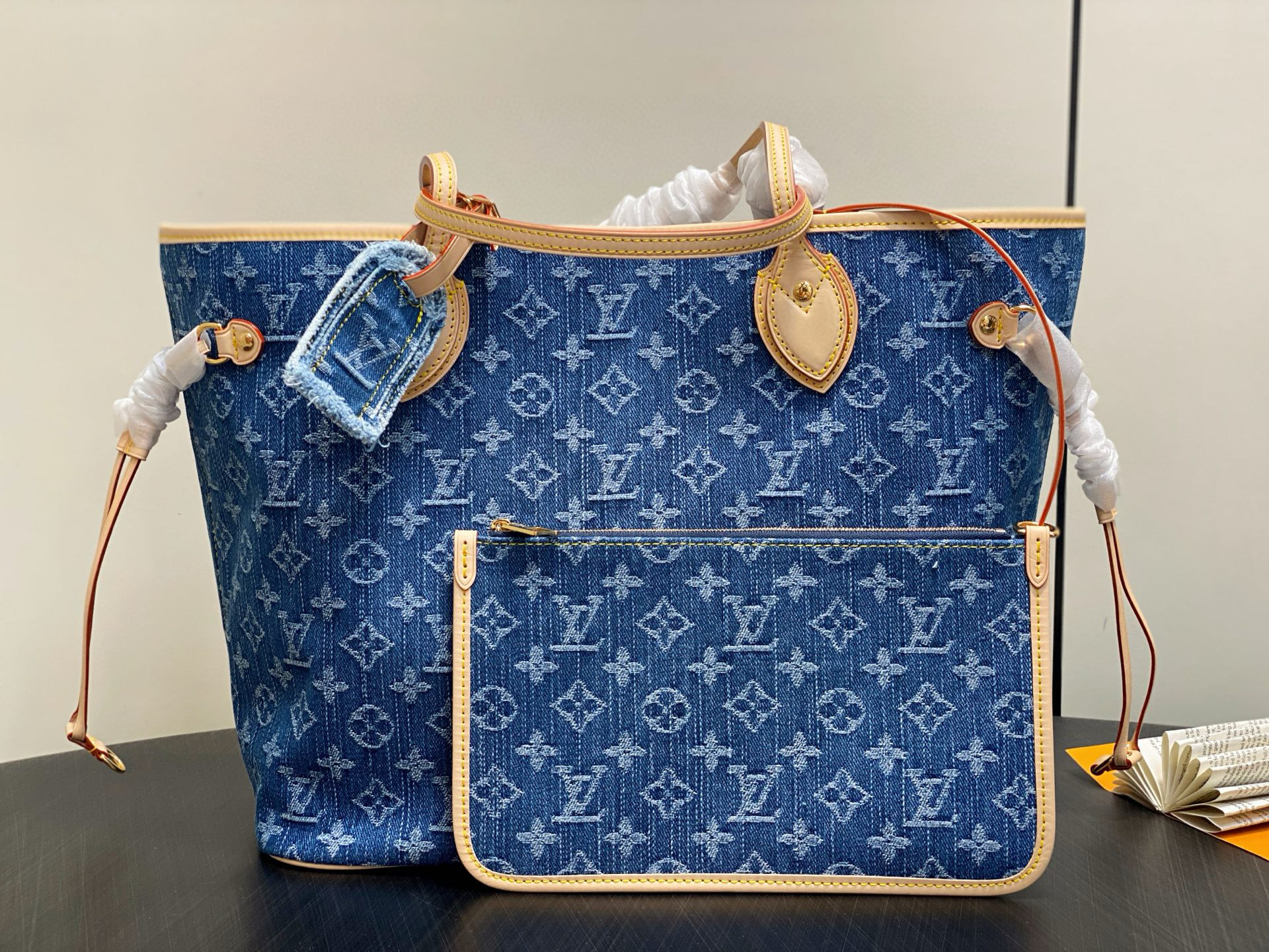 Louis Vuitton Neverfull MM-31*28*14CM
