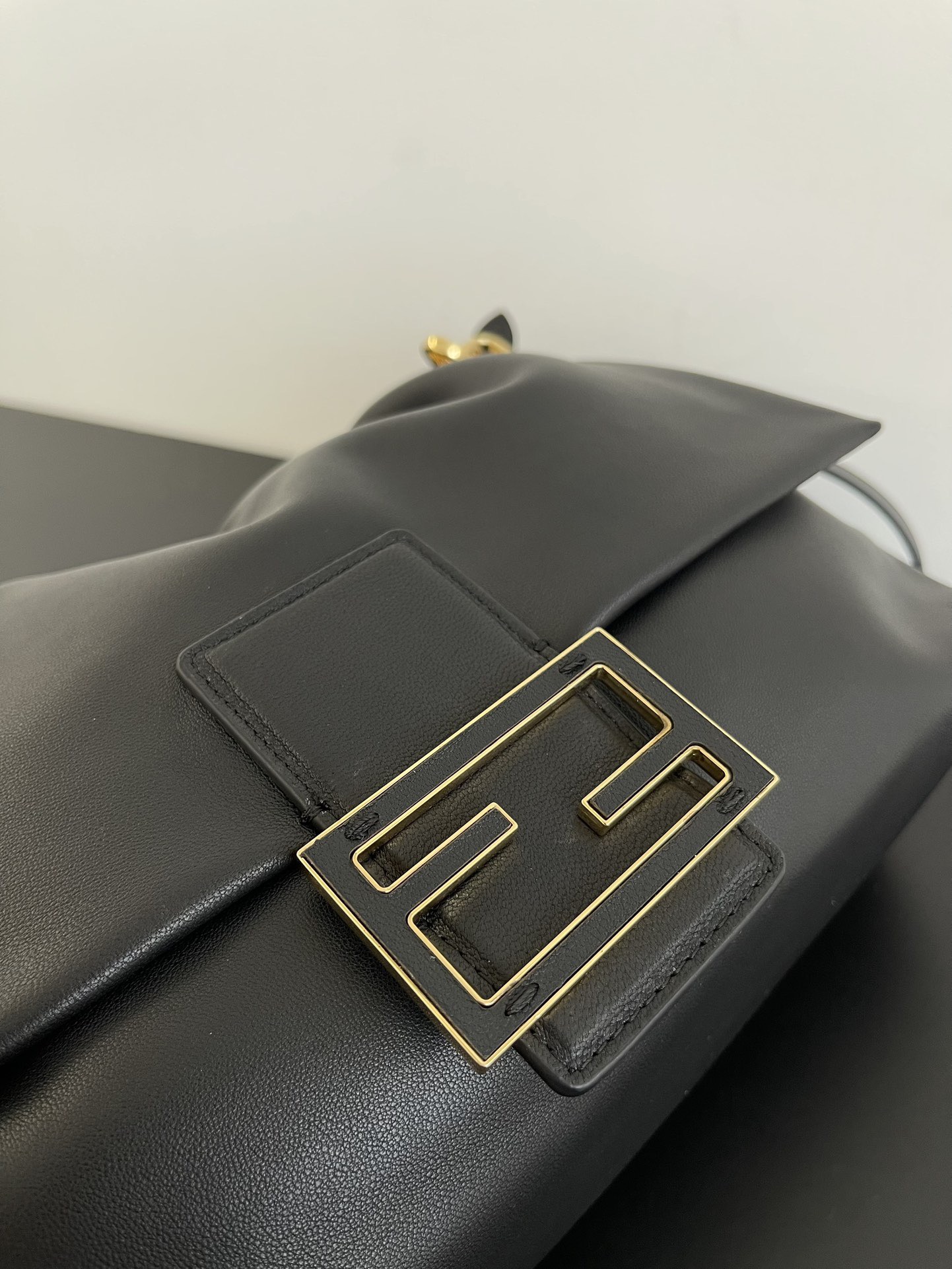 FendI Mamma Baguette Bag-31.5*12*22CM