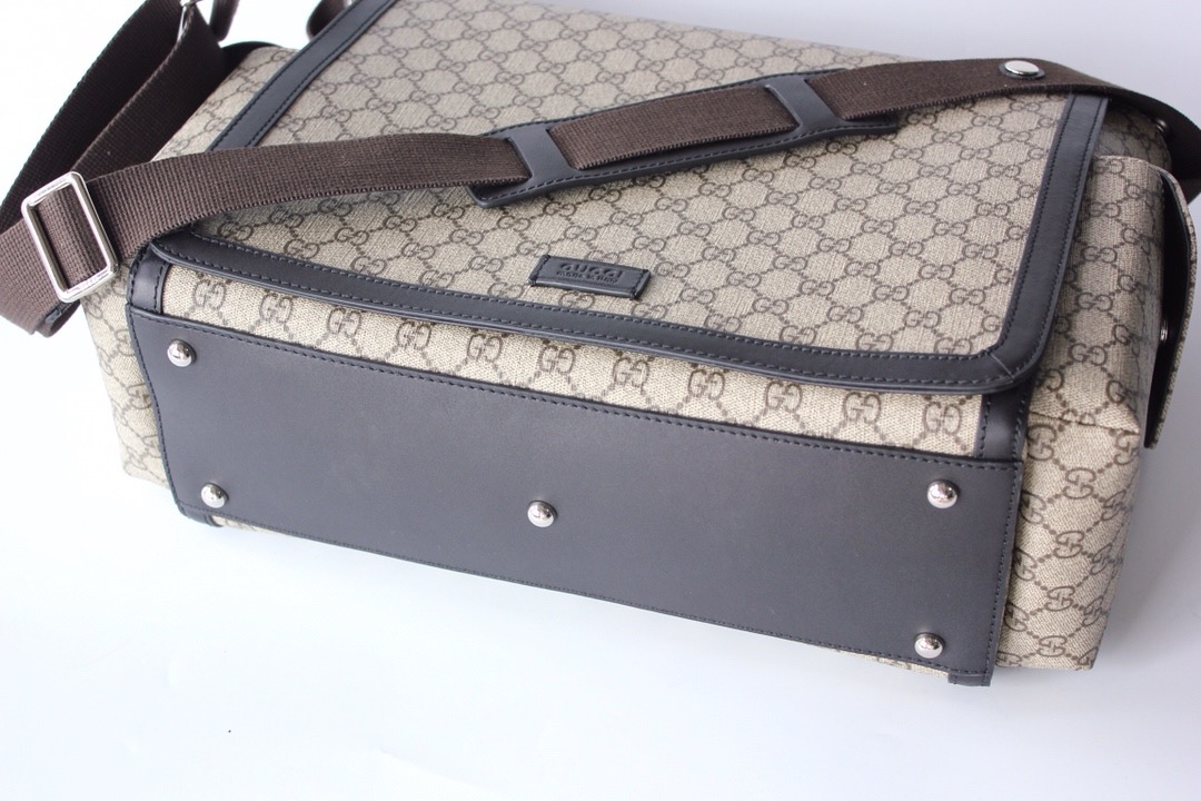 Gucci Diaper Handbags-44-28-14CM