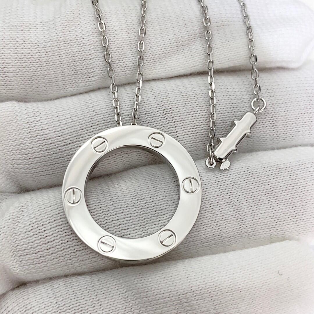 Ca*t*er necklace