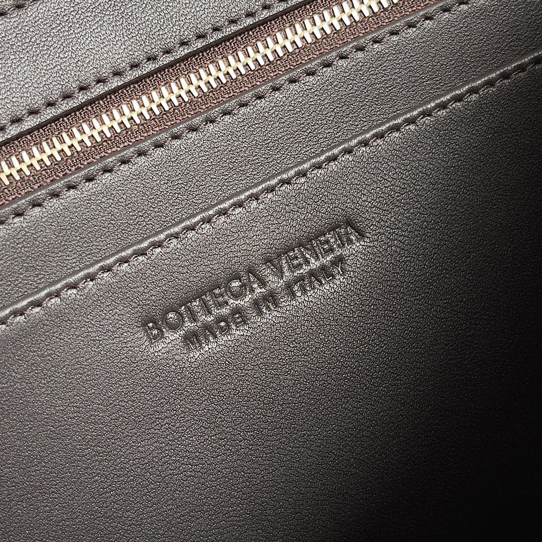 Bottega Veneta Andiamo-29*18*10CM