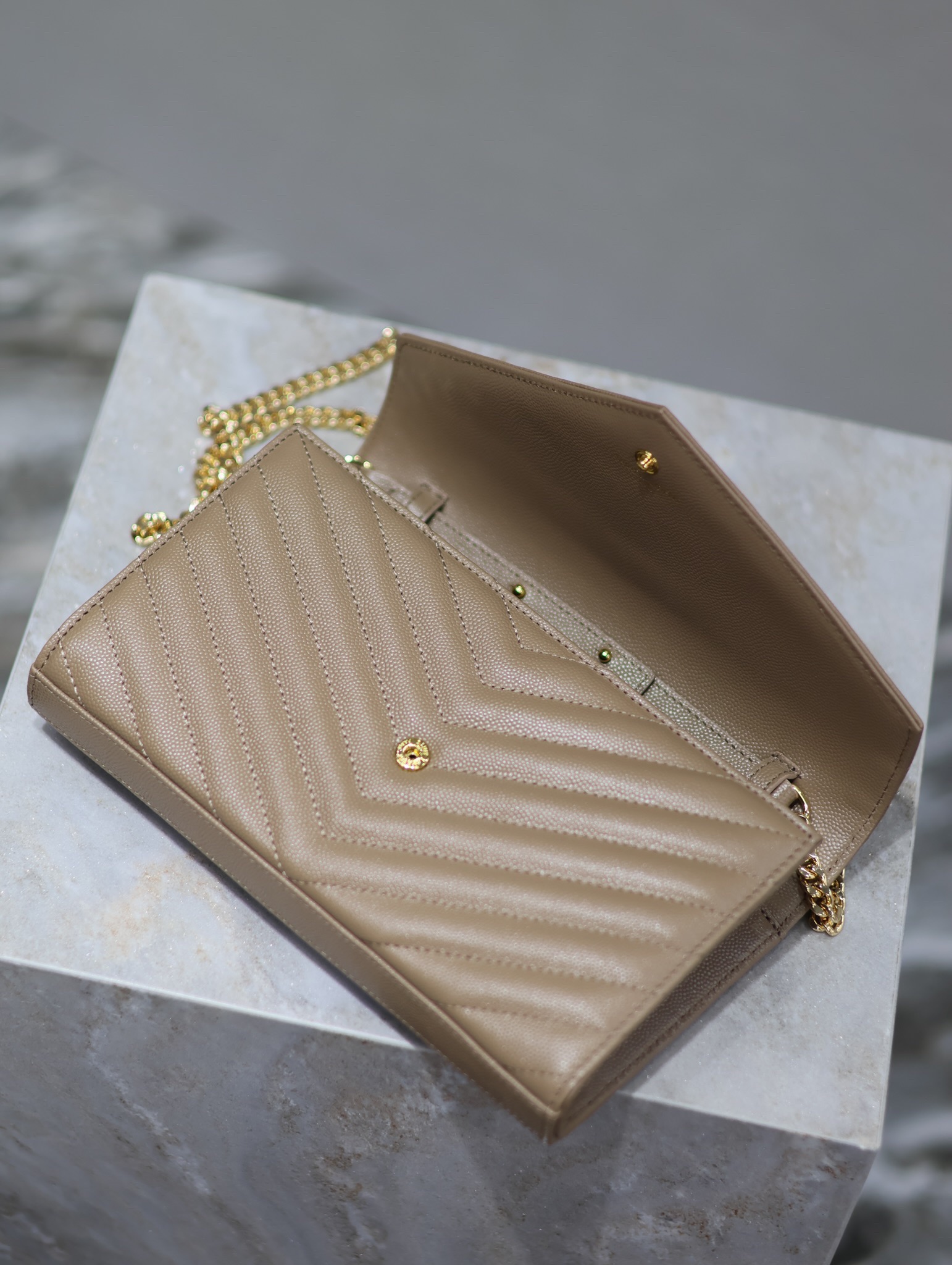 YSL Woc Chain Bag-22.5x14x4CM