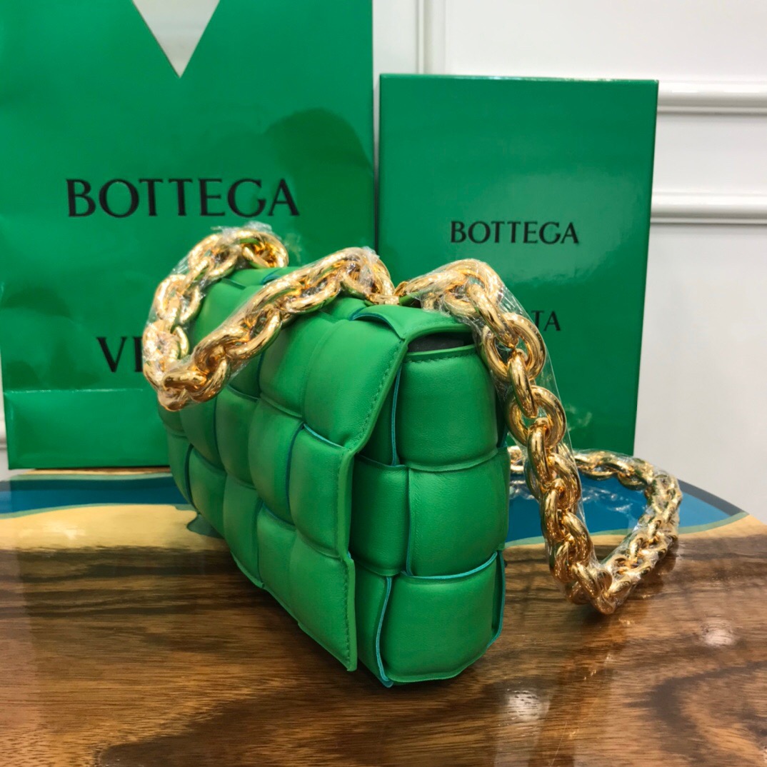 Bottega Veneta Padded Cassette Bag-26*18*8CM