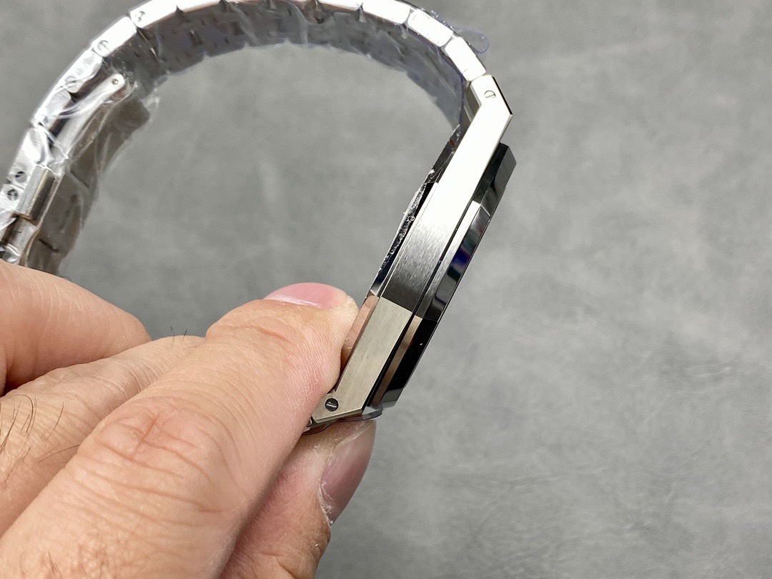 Audemars Piguet Royal Oak Double Balance Wheel Openworked
