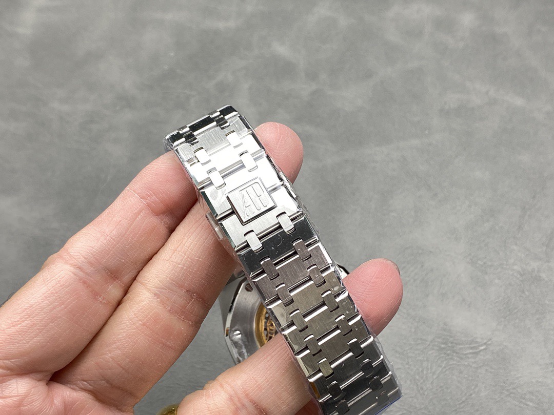Audemars Piguet Royal Oak Double Balance Wheel Openworked