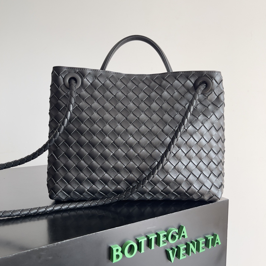 Bottega Veneta Andiamo-32*24*12CM