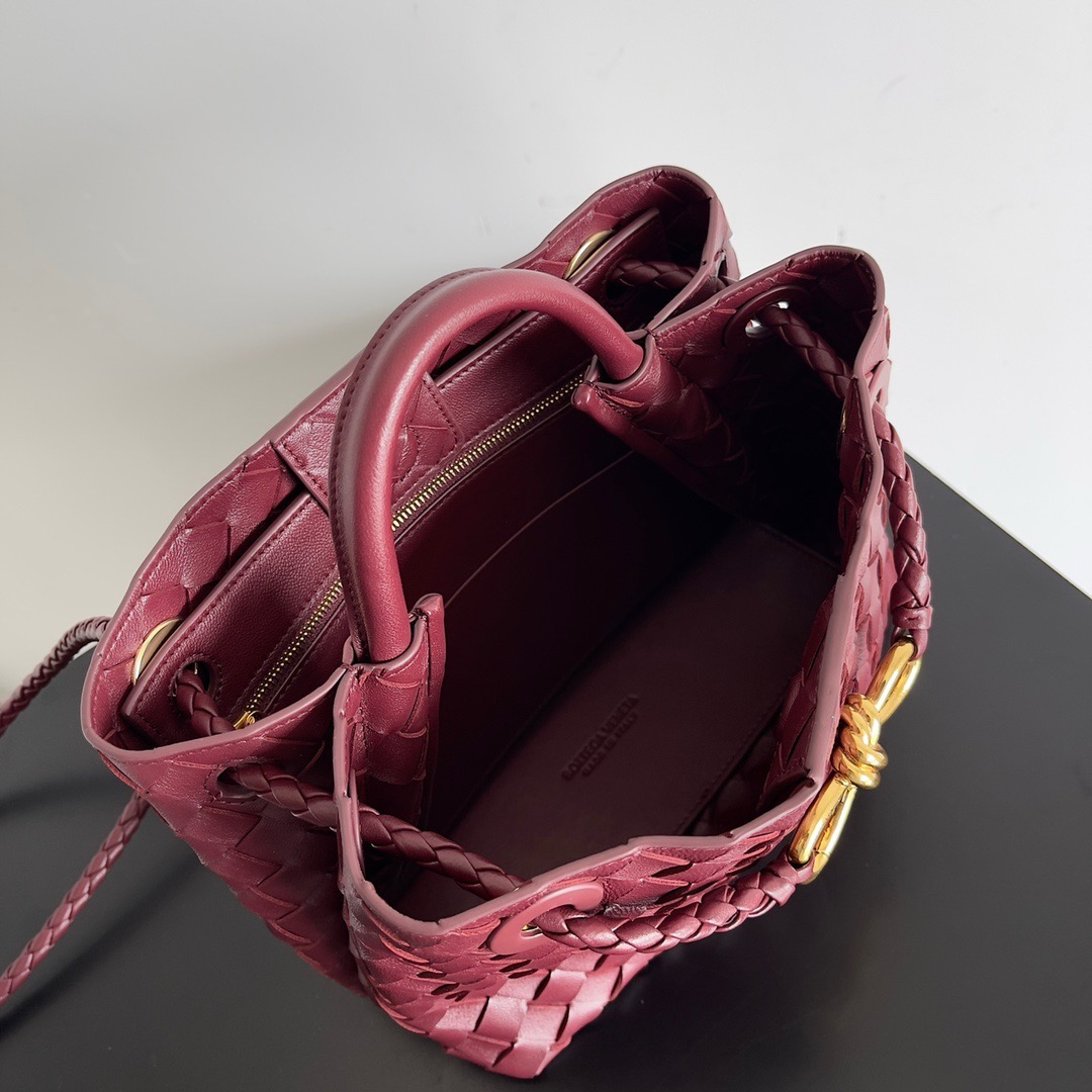 Bottega Veneta Andiamo-25*22*10.5CM