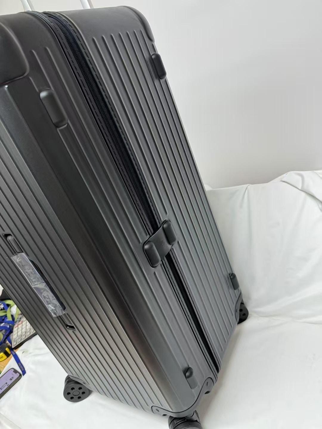 Rimowa Luggage-33Inch