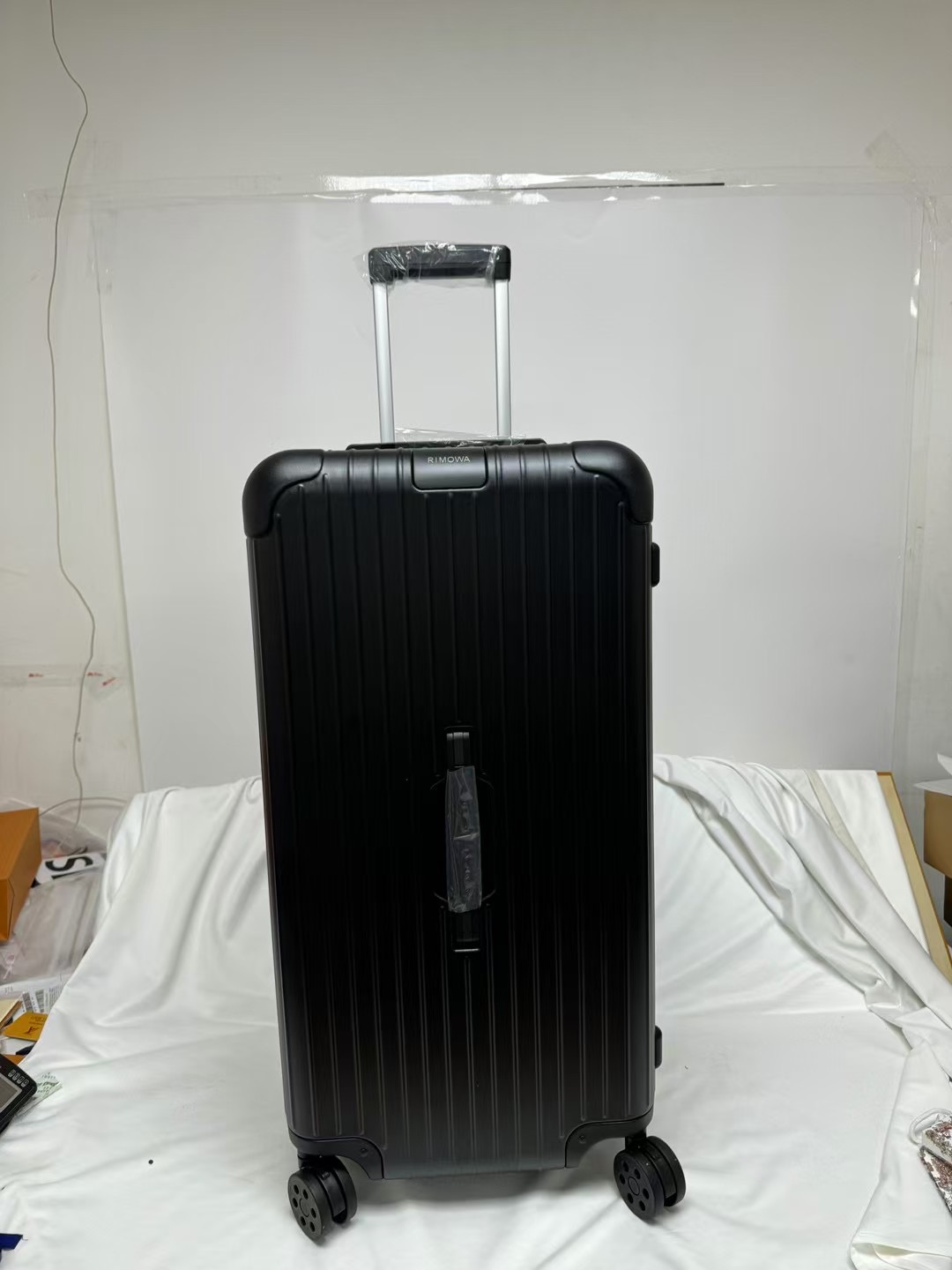Rimowa Luggage-33Inch