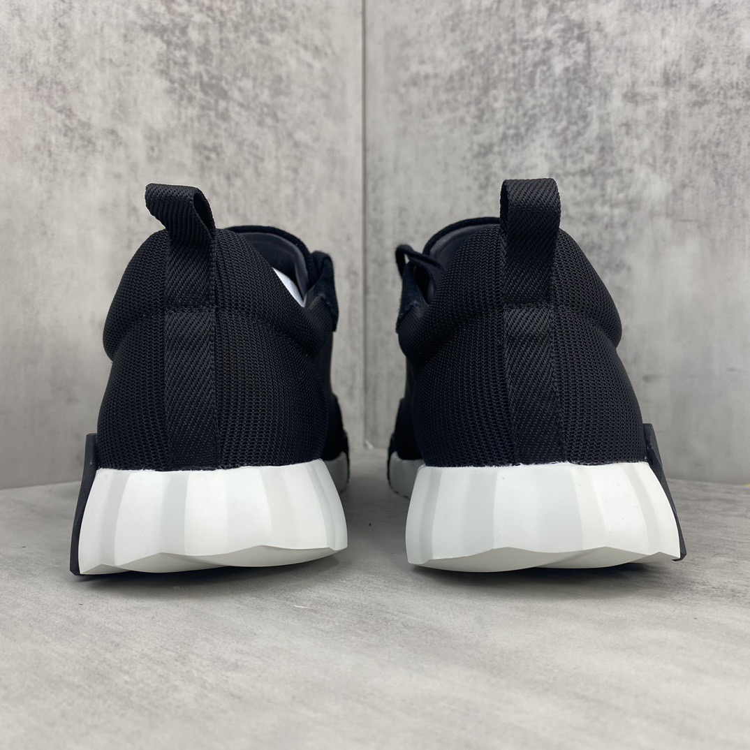 Hermes Sneakers