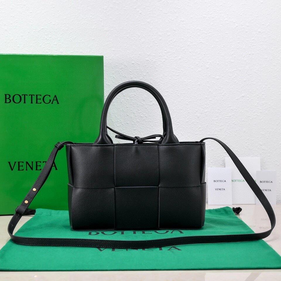 bo*te*ga Ve*ne*tatote-25*16*8cm