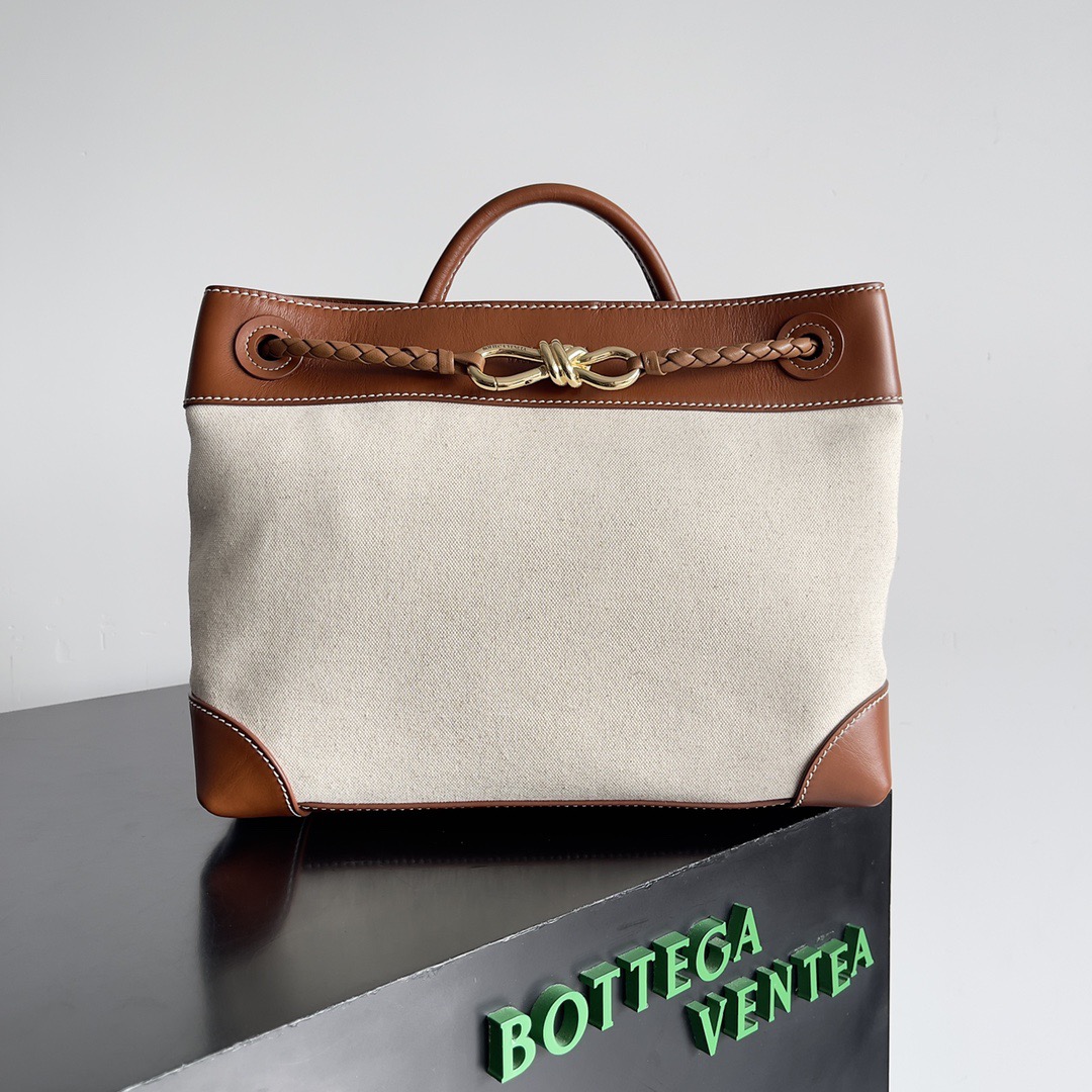 Bottega Veneta Andiamo-32*24*12CM