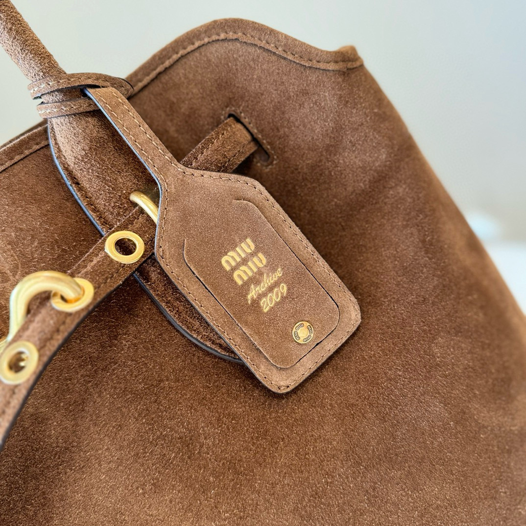 MiuMiu Aventure Nappa Tote-31X40X13CM