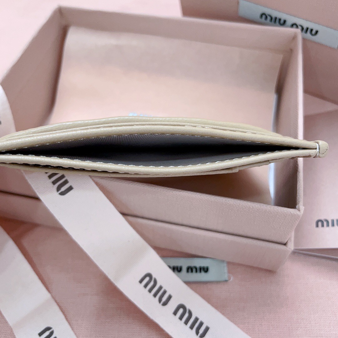MiuMiu Pocket Wallet-8X10.5CM