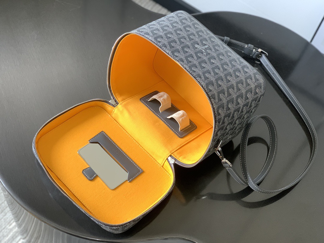 Goyard Goyardine Muse Vanity Case - Grey Cosmetic Bags-16*14*20CM