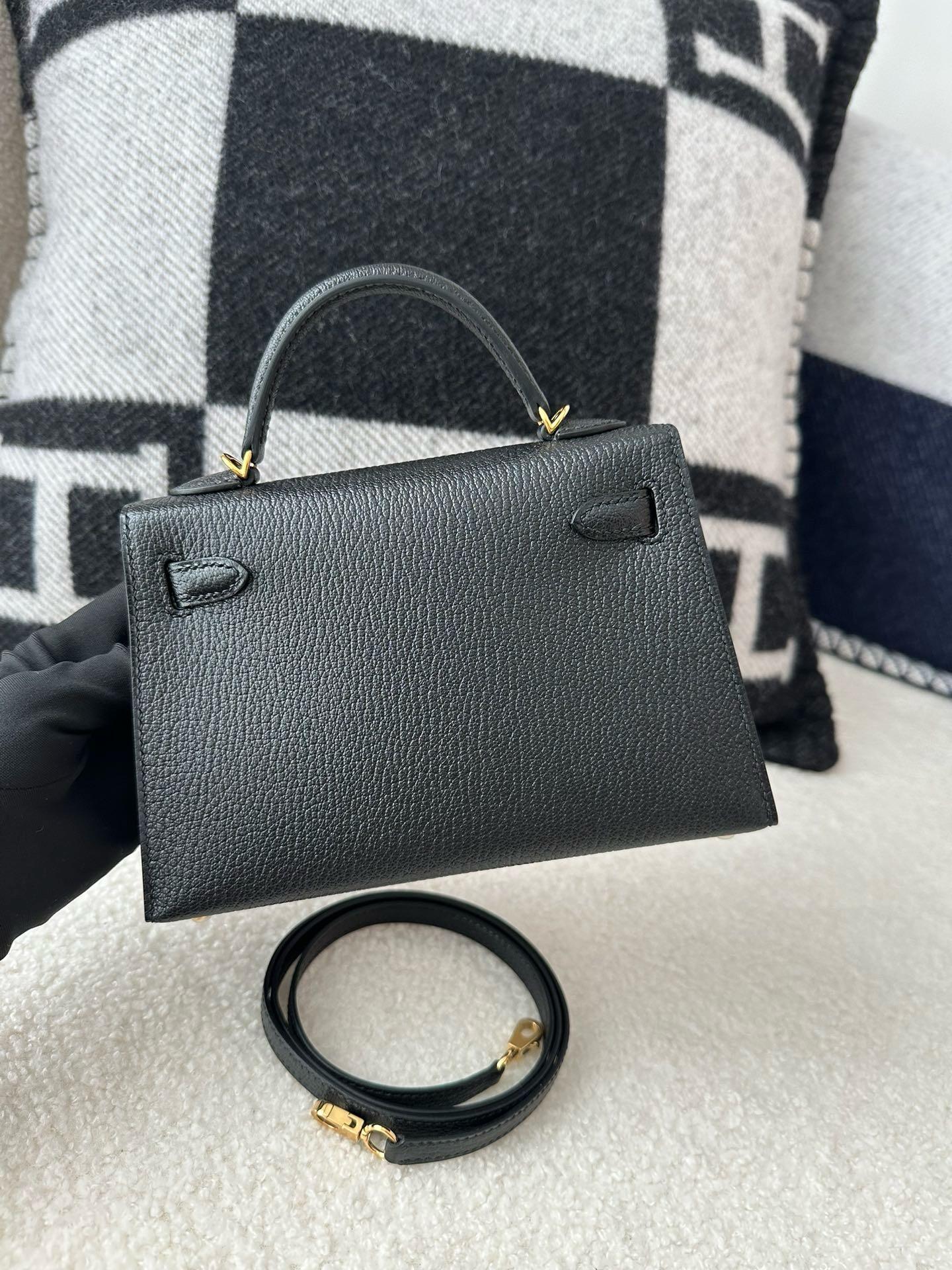 Hermès Mini Kelly Chèvre 19
