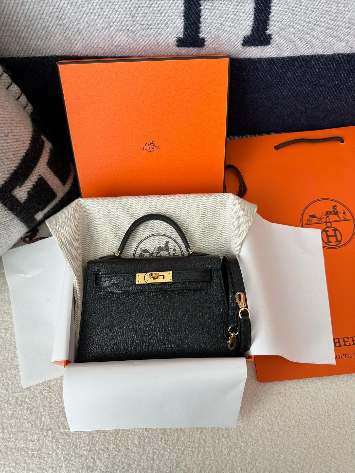 Hermès Mini Kelly Chèvre 19