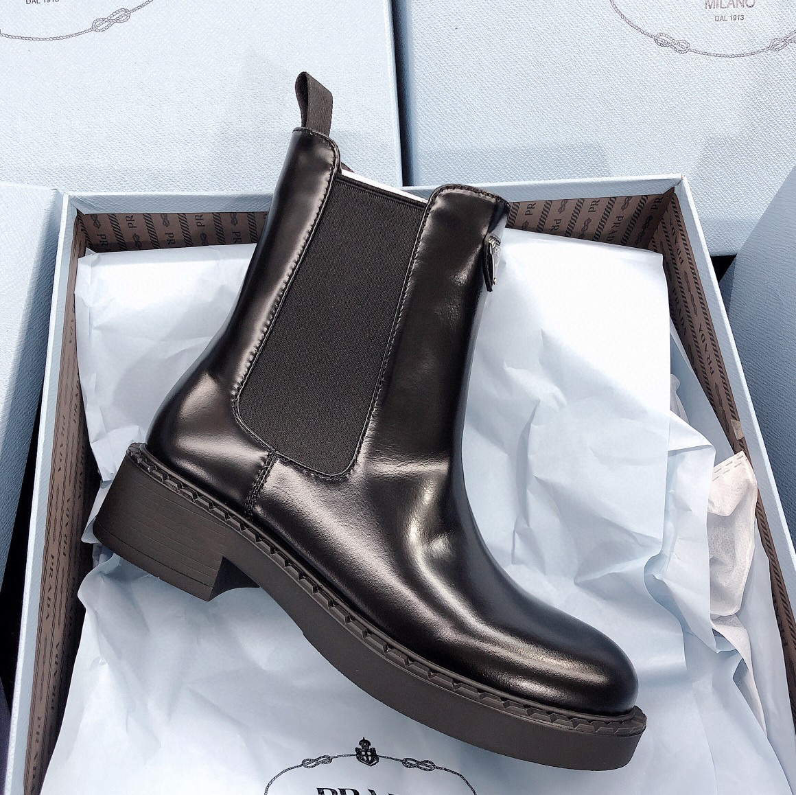Pra*a boots 2023ss
