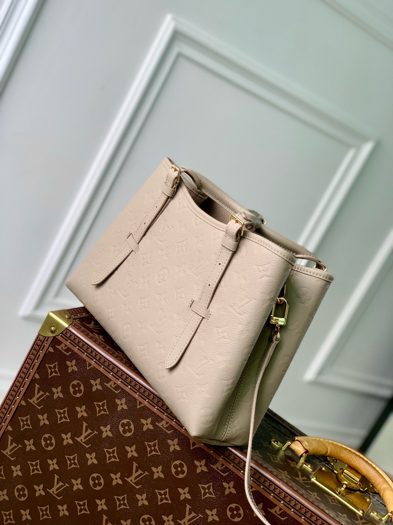 Louis Vuitton Babylone Tote-31*21.5*13CM