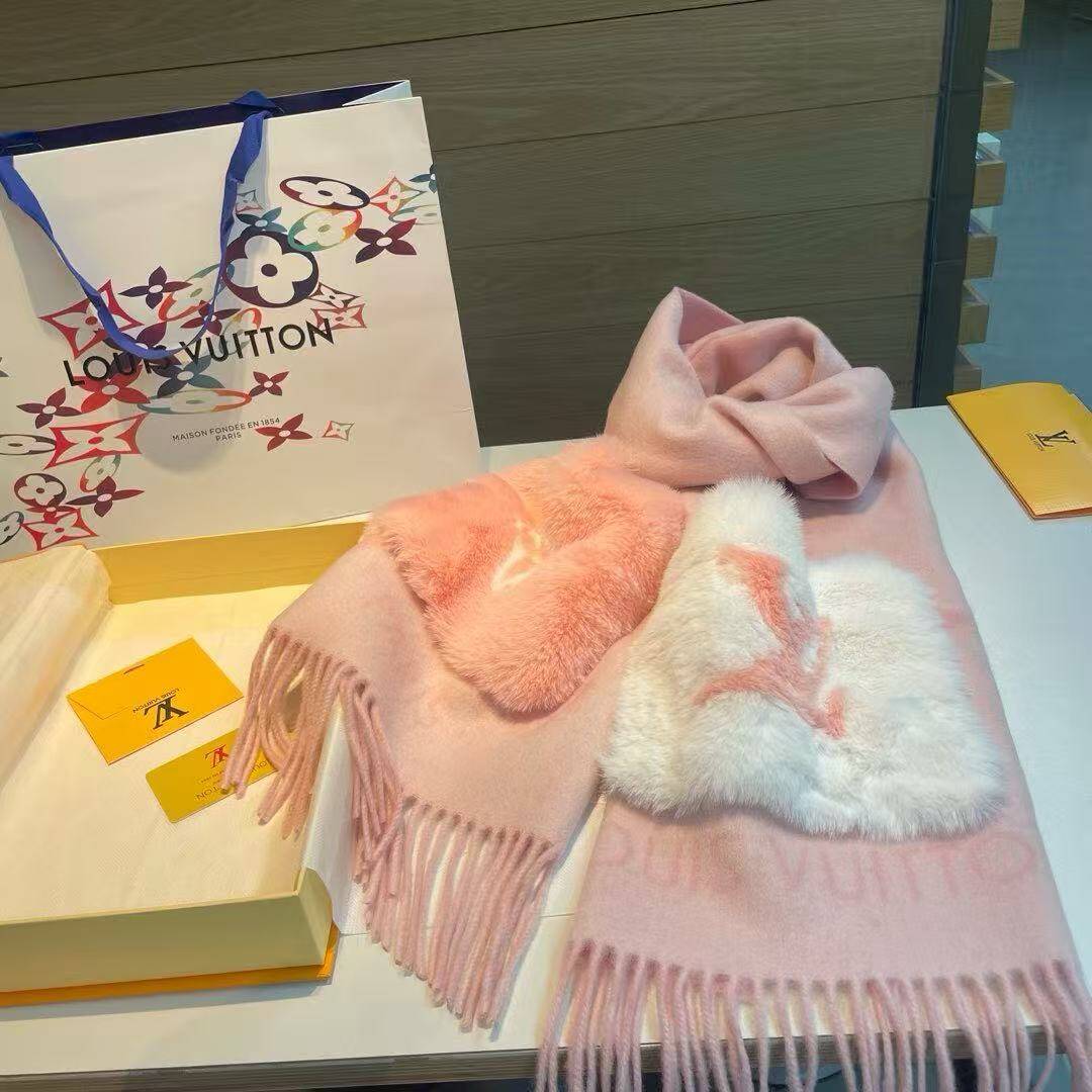 Louis Vuitton Scarf