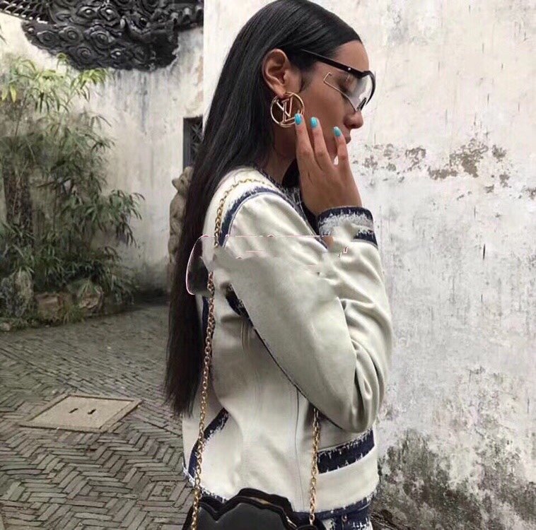 l0*is V*t0n earring