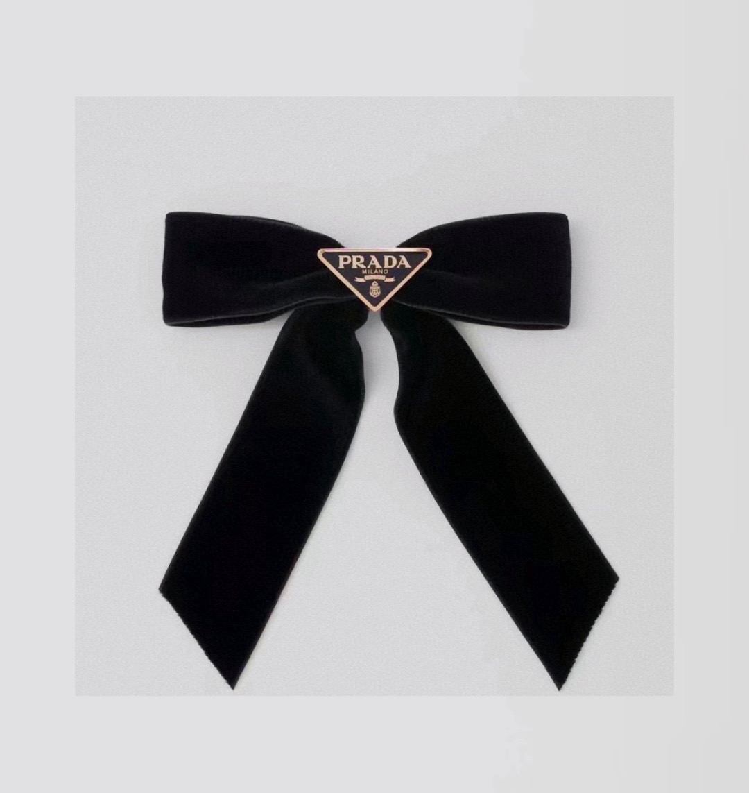 Prada Triangle-Logo Bow Velvet Hair Clip | Black
