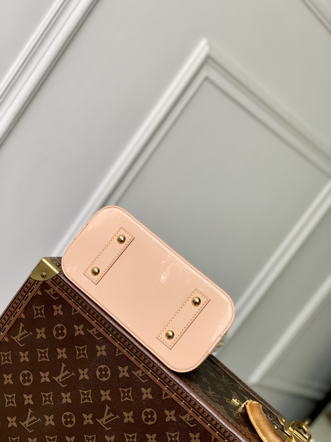 Louis Vuitton Alma BB M14234-23.5 x 17.5 x 11.5CM