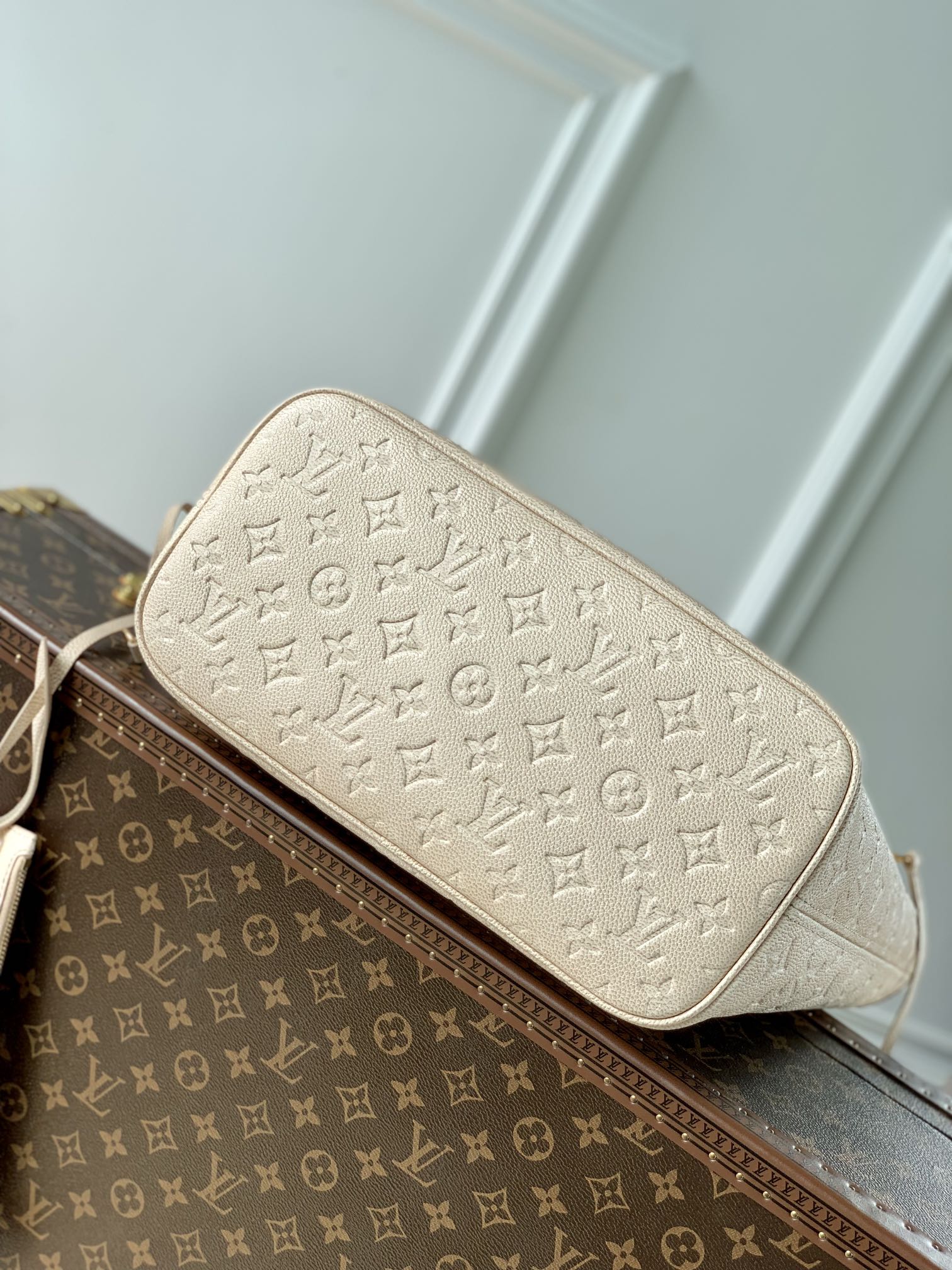 l0*is V*t0n neverfull m46102-32*29*17cm