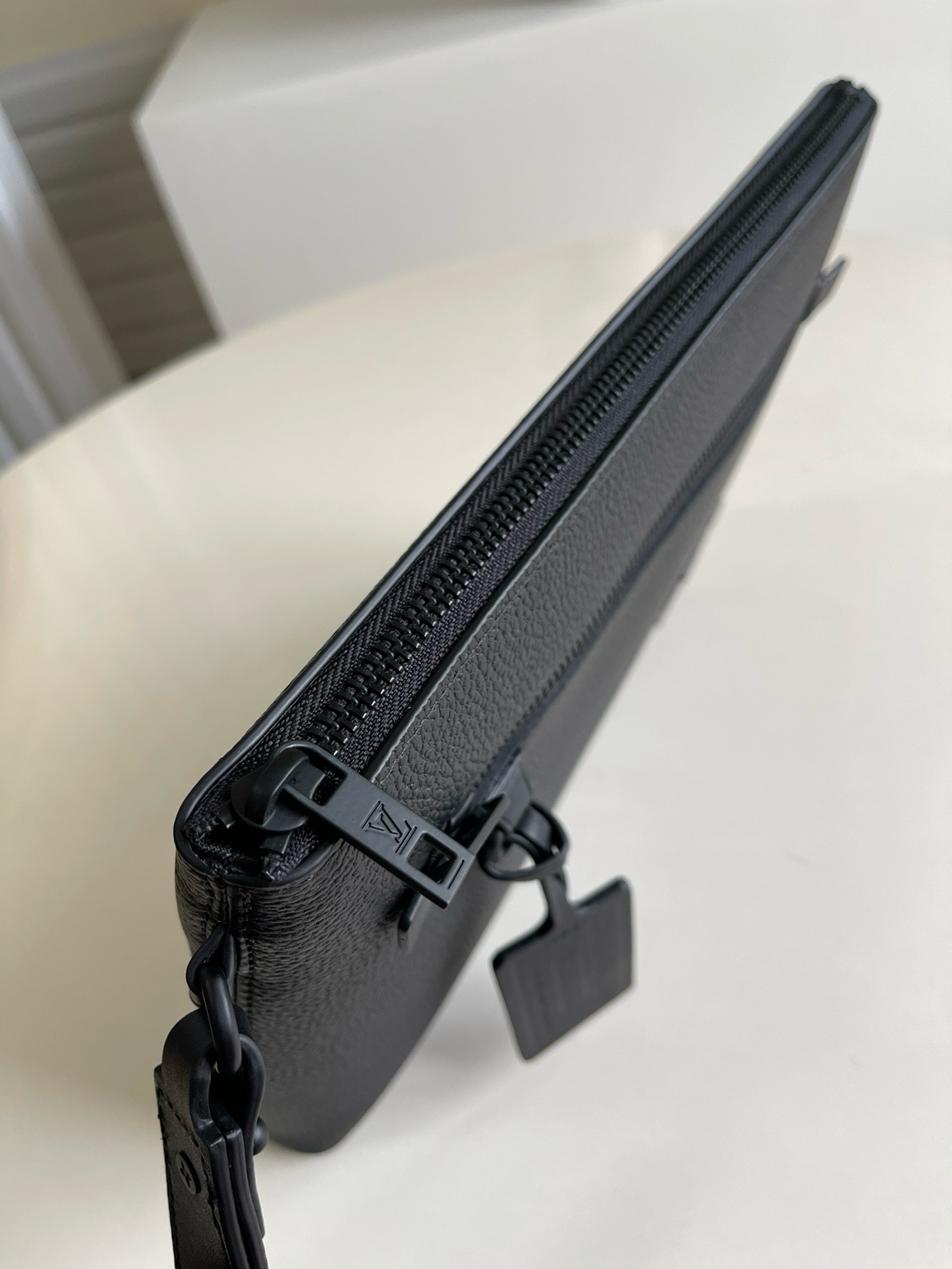 Louis Vuitton Takeoff Pouch-M11485-30 x 22 x 5CM