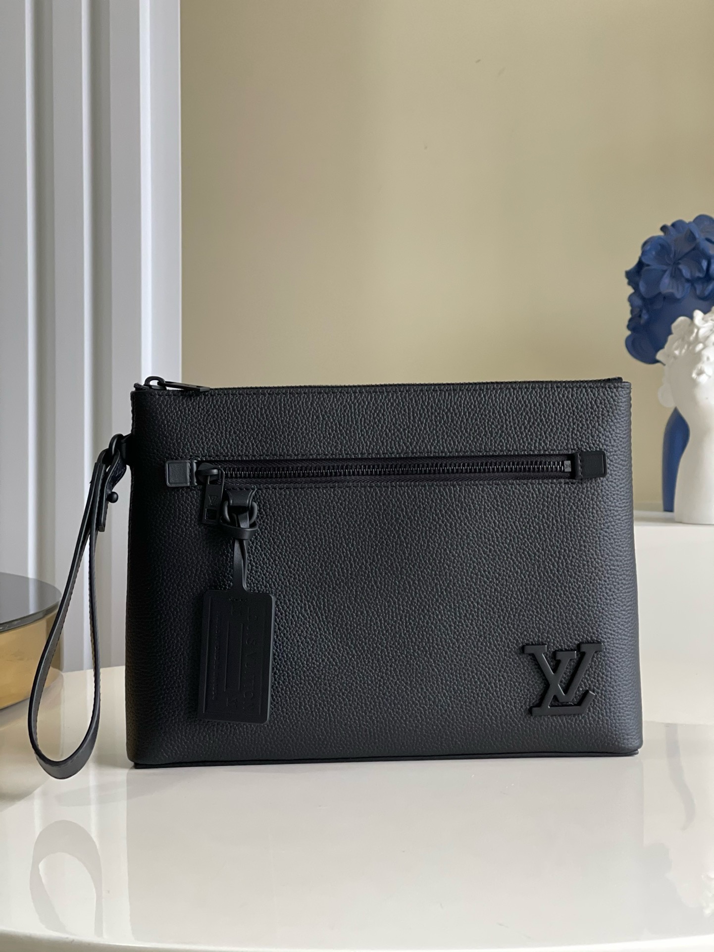 Louis Vuitton Takeoff Pouch-M11485-30 x 22 x 5CM