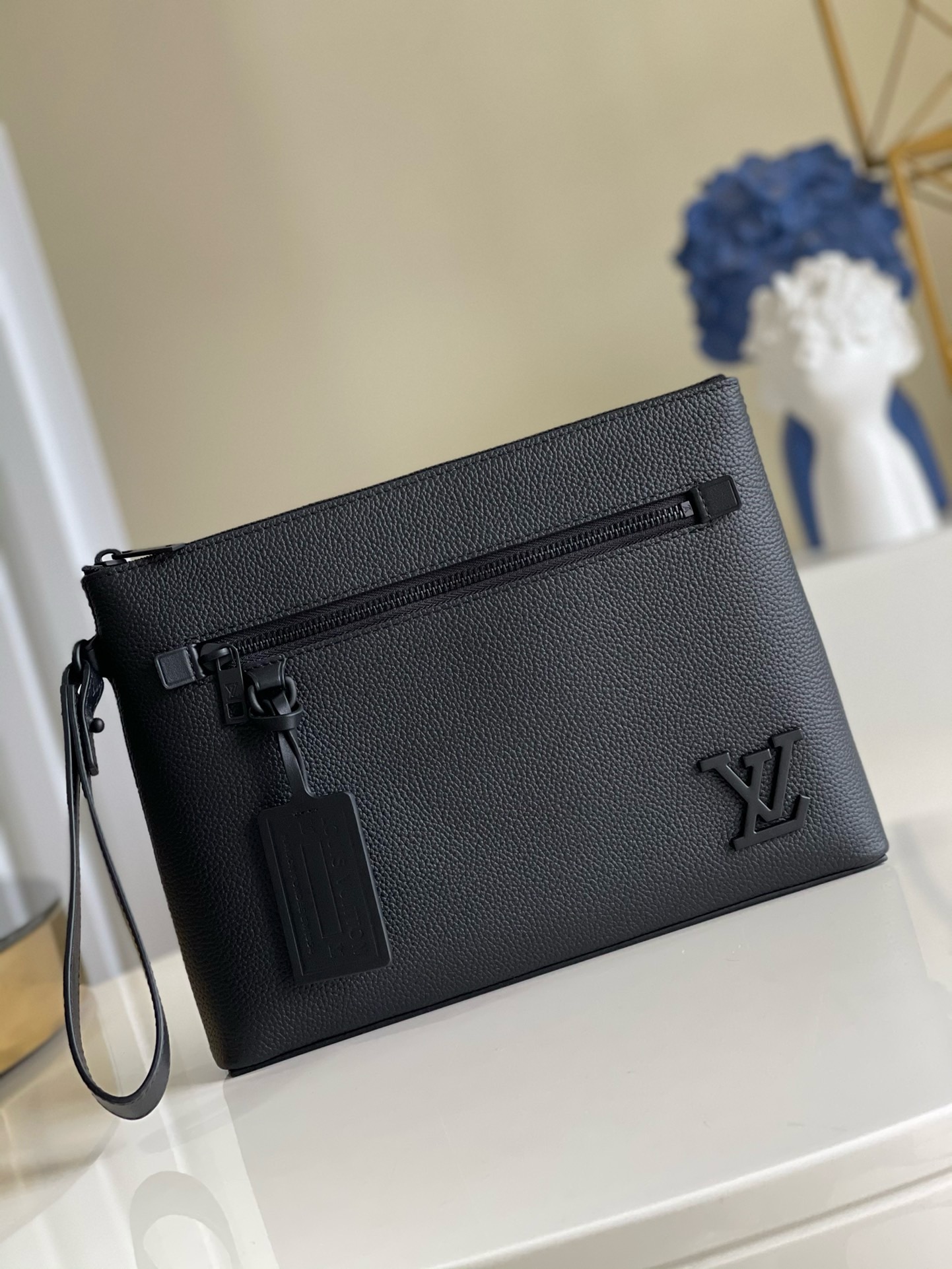 Louis Vuitton Takeoff Pouch-M11485-30 x 22 x 5CM