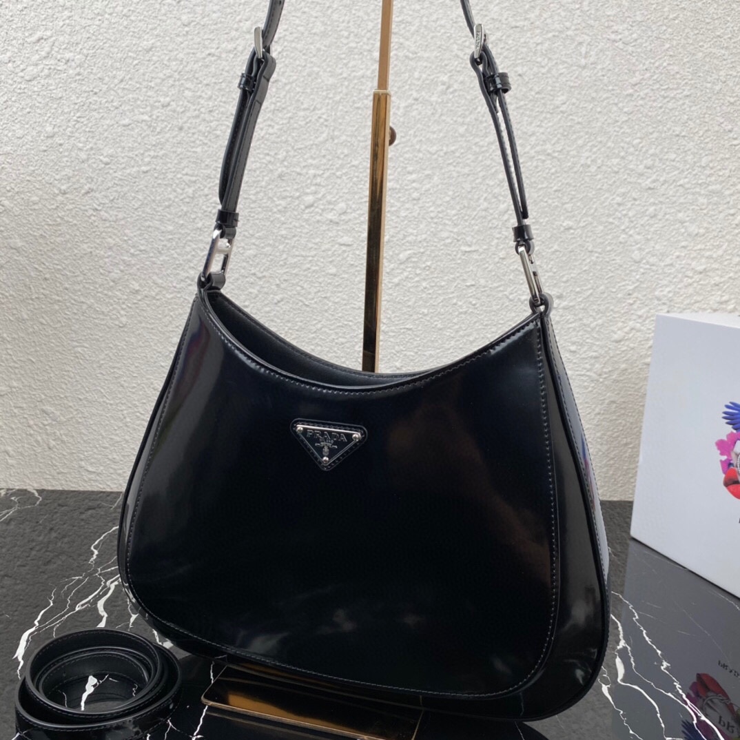 Pra*a cleo handbags-patent leather30x18.5x4cm