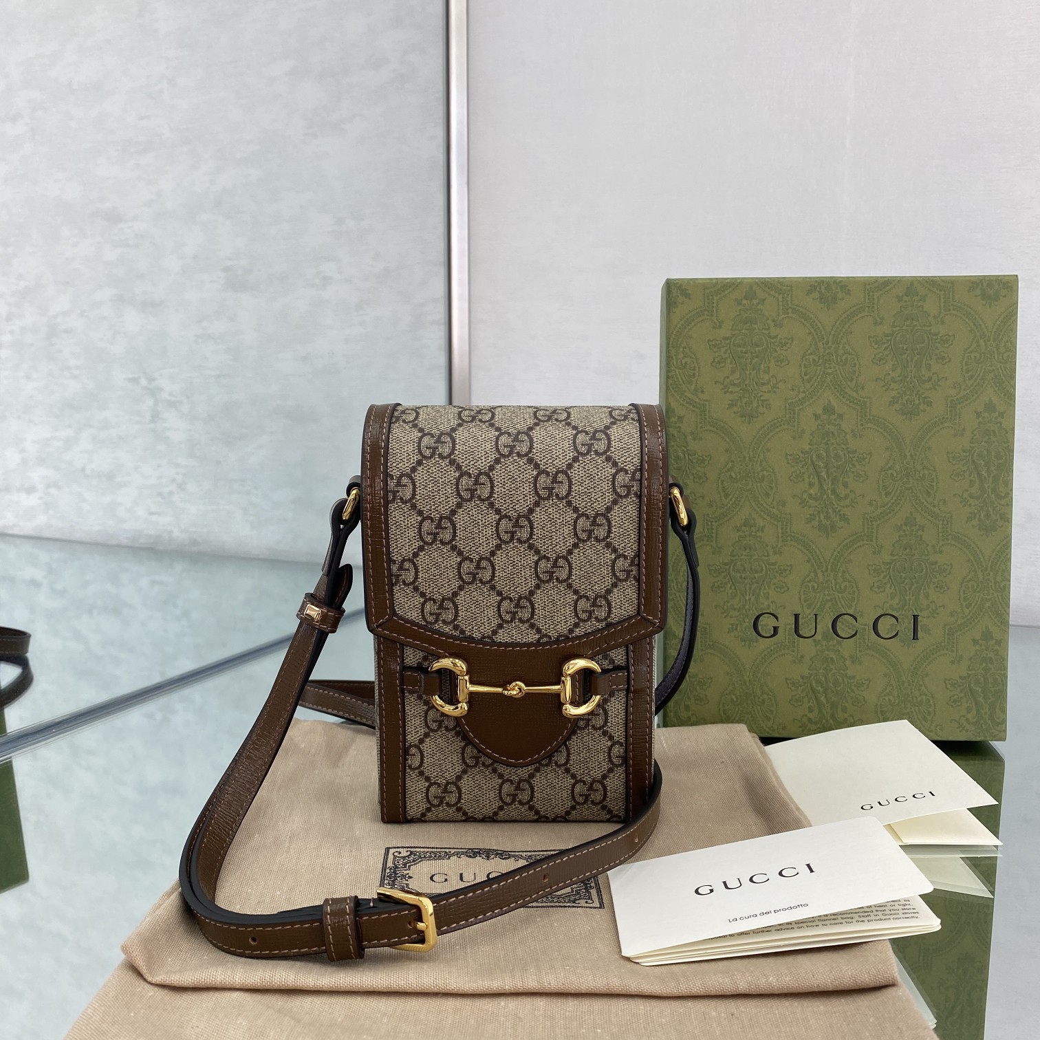 G*u*i liberty 1955 handbag-17x11x4cm