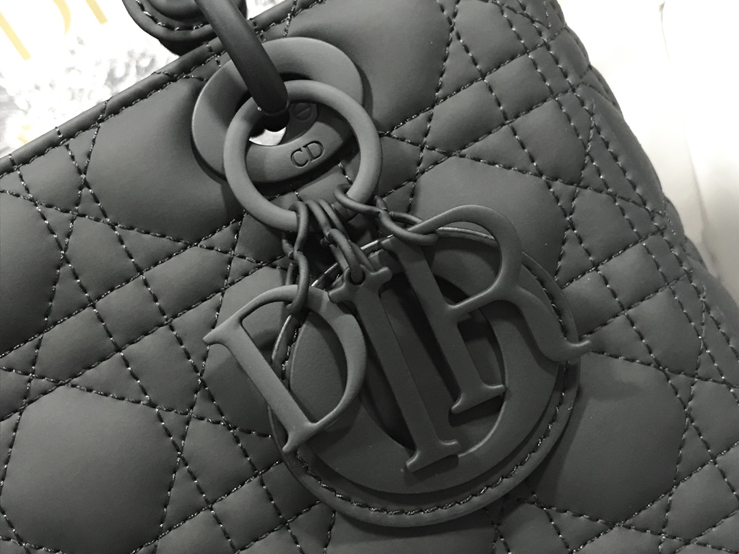 lady D*or handle bag-24cm