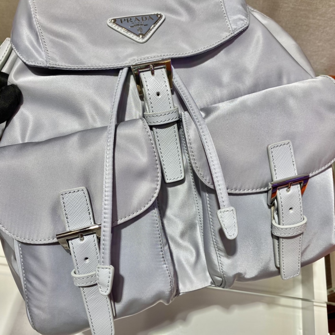 Pra*a backpack 1bz811-30*32*15cm