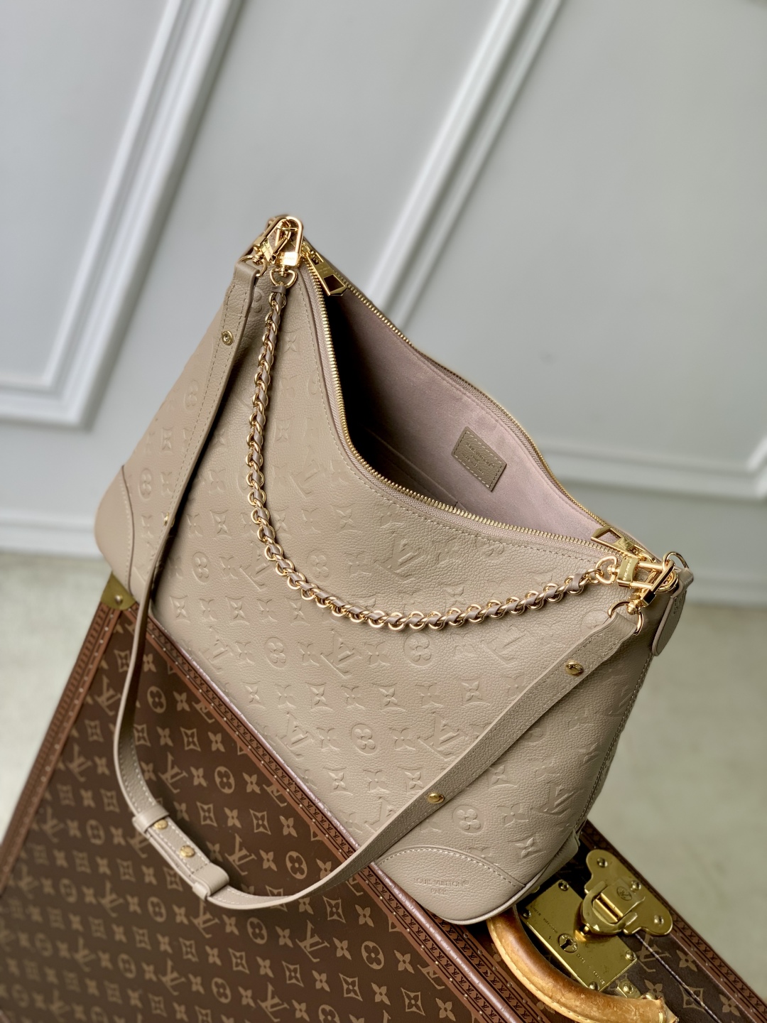 Louis Vuitton Boulogne GM Monogram Empreinte Leather -M13706-40 × 29 × 15CM