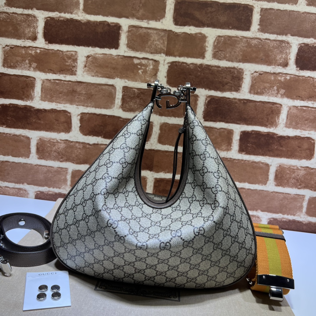 G*u*i attache large shoulder bag-35*32*6cm