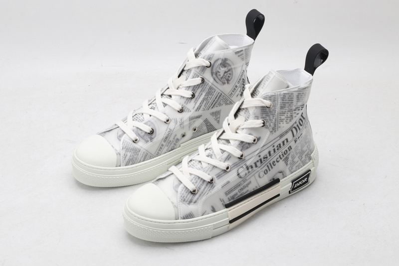 D*or high-top sneakers