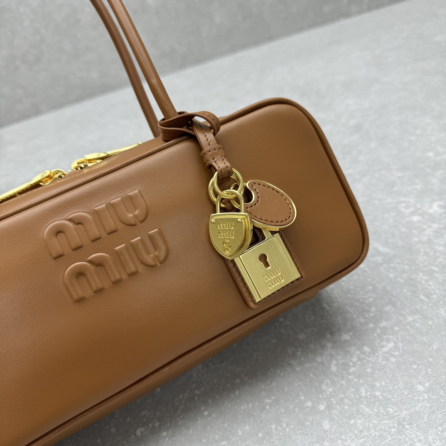 MiuMiu Top Handbags-28*11.5*8CM