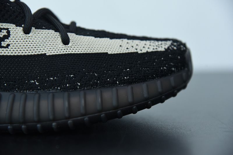 ADIDAS YEEZY BOOST 350 V2 "BELUGA" BY1604
