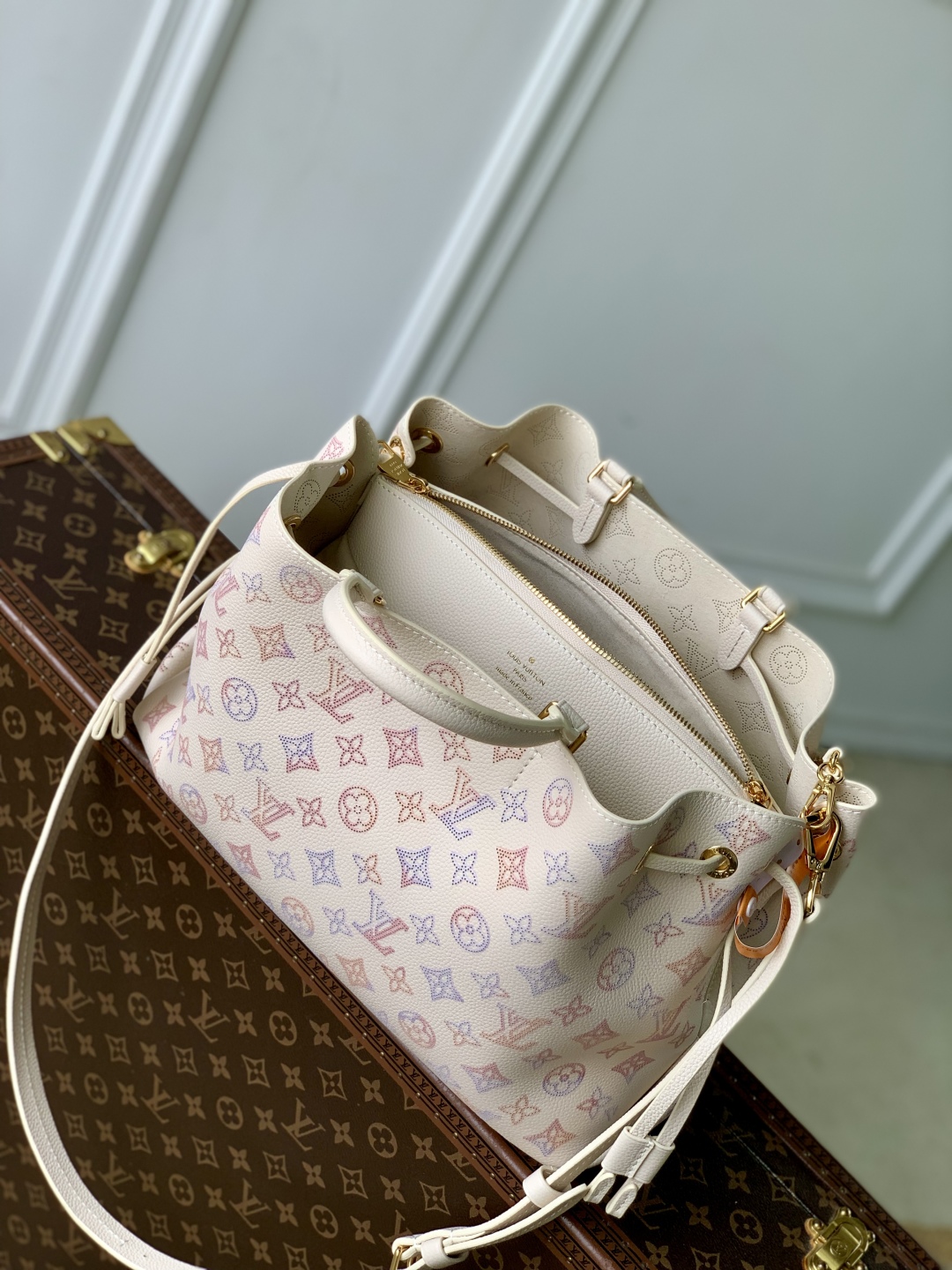 Louis Vuitton Bella Tote Bag-32*23*13CM