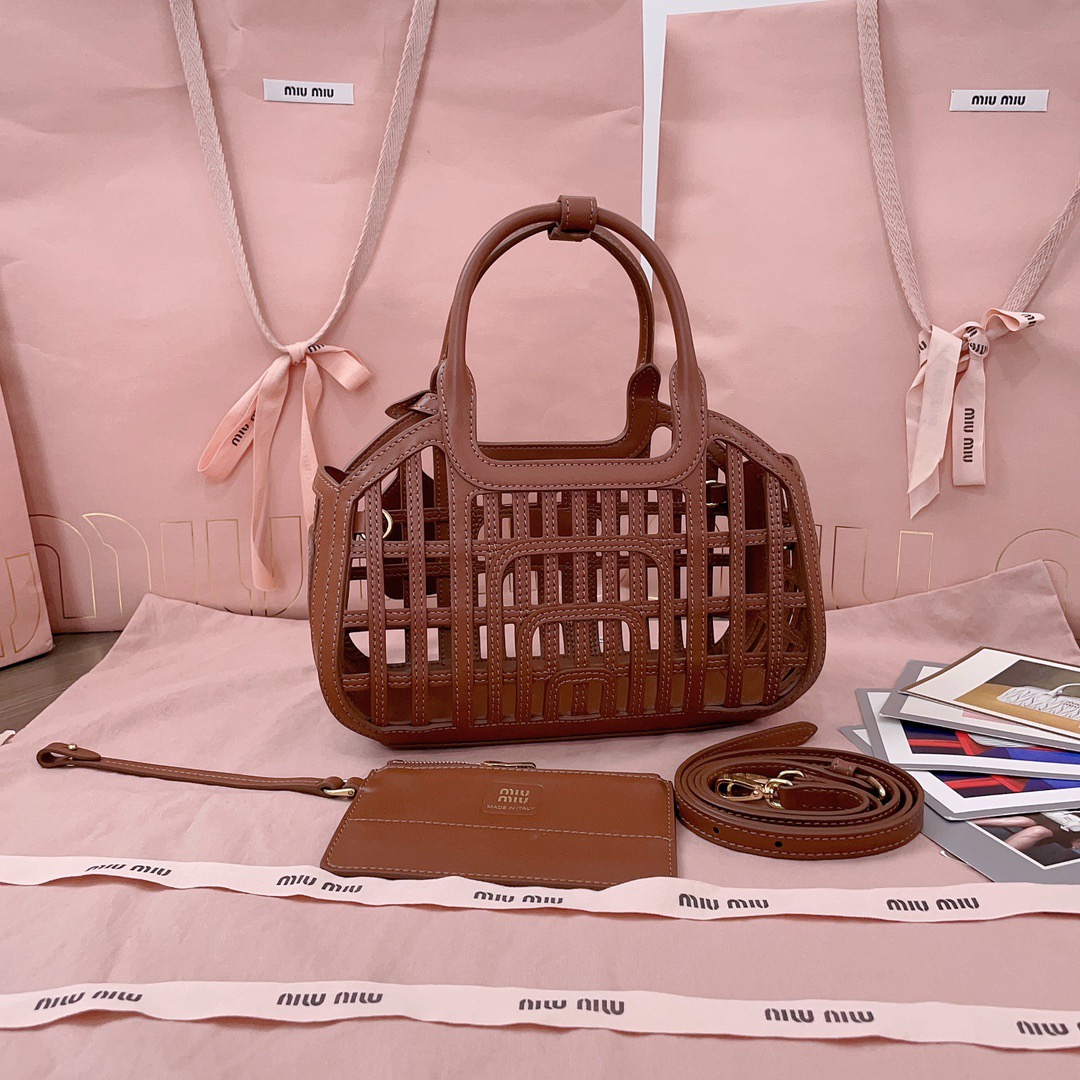 MiuMiu Leather Basket-24*12.5*9CM