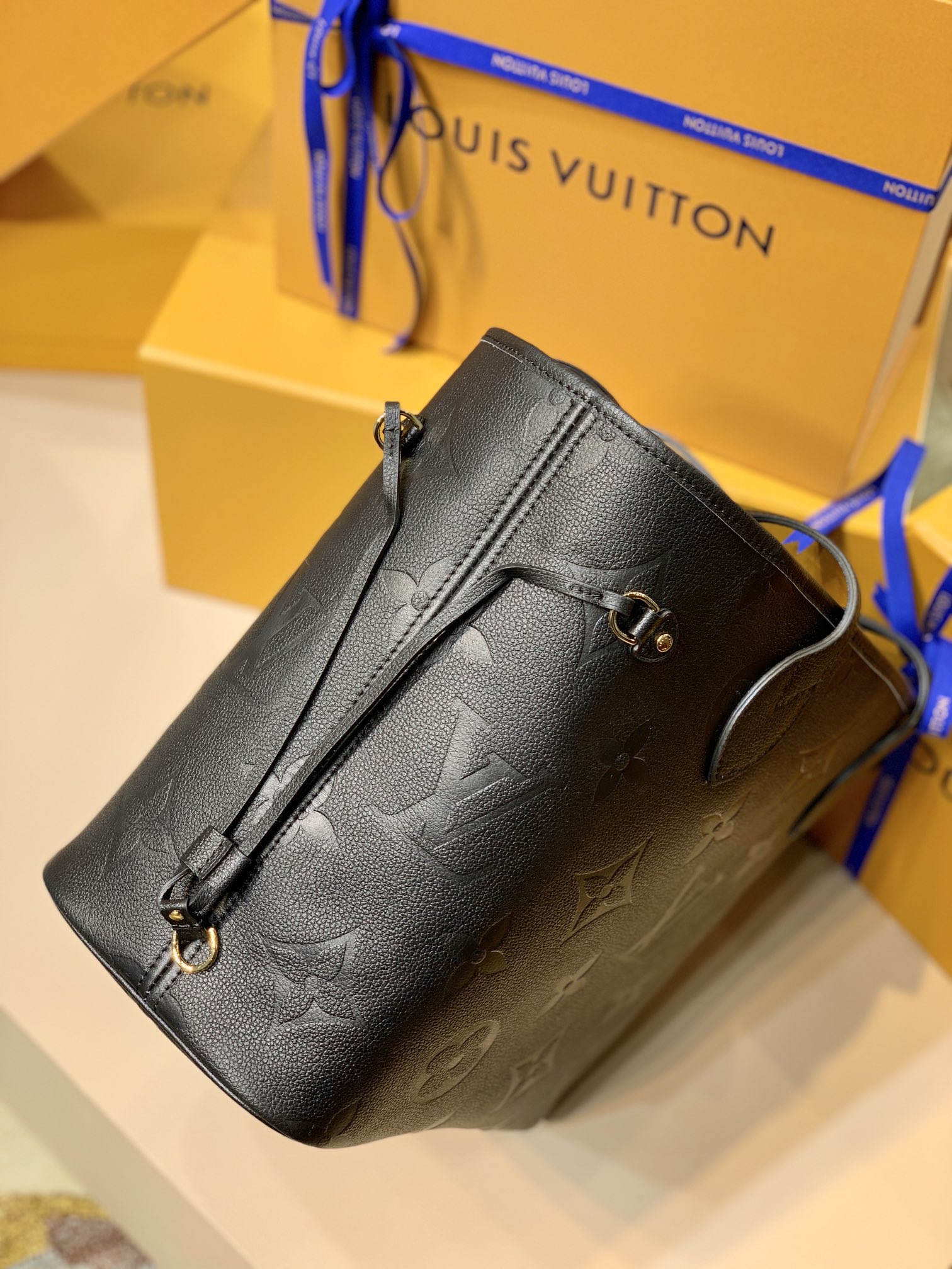 l0*is V*t0n neverfull mm-32*29*17cm
