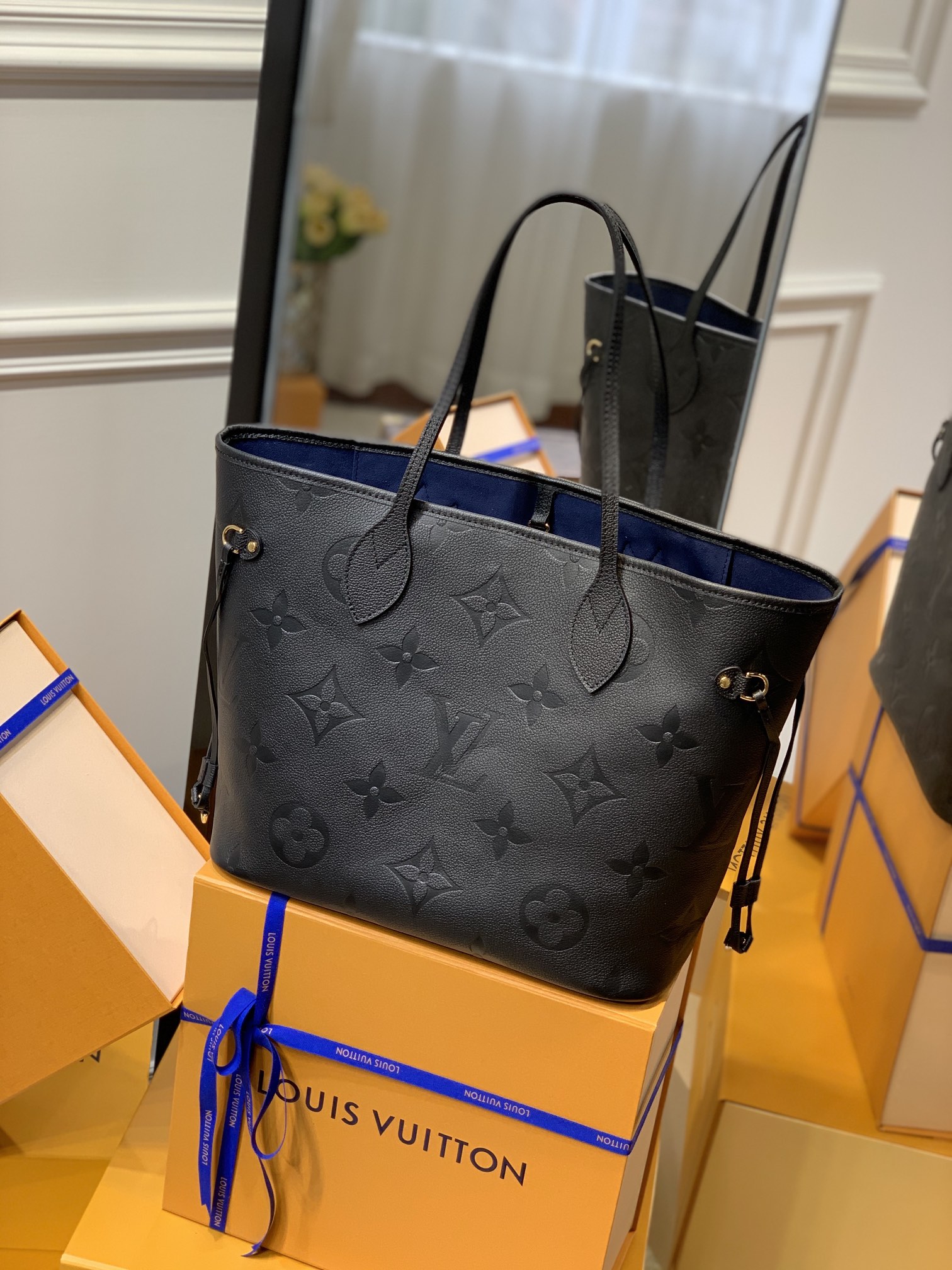 l0*is V*t0n neverfull mm-32*29*17cm