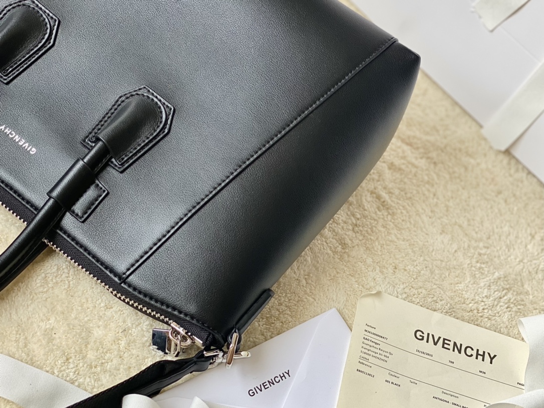 Givenchy Antigona Sport -33*7*25CM