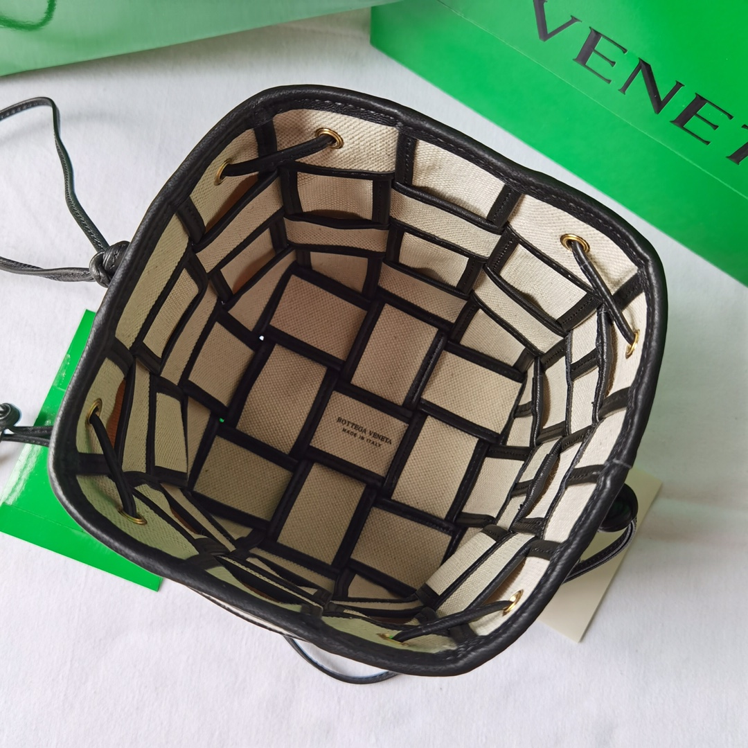 bo*te*ga Ve*ne*ta bucket-18*14*14cm