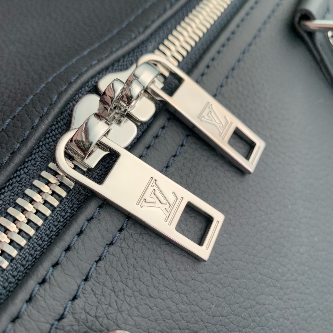 Louis Vuitton Keepall Bandoulière 50-M24440-50 x 29 x 23CM