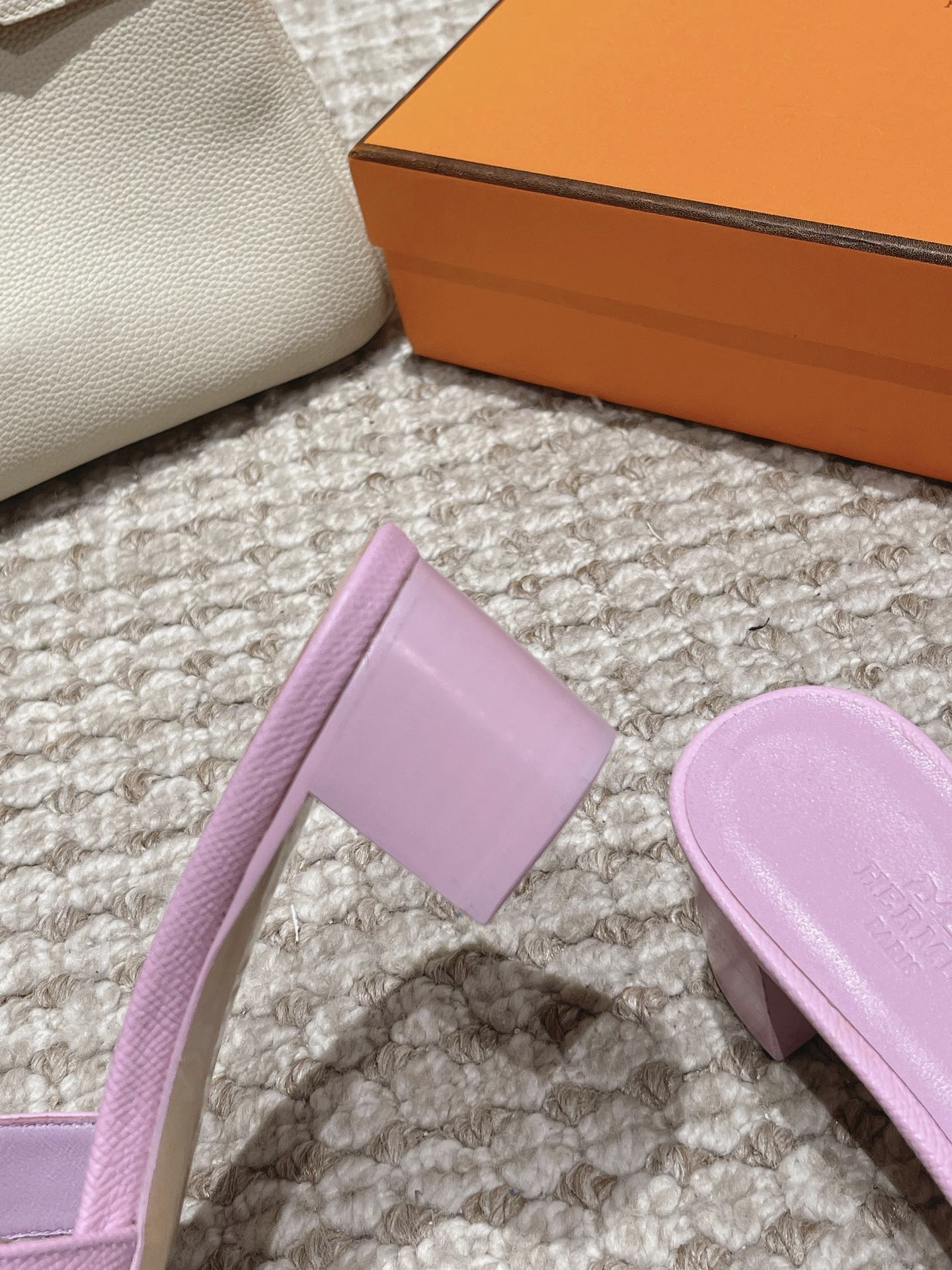 Hermes Hermes Classic Slippers