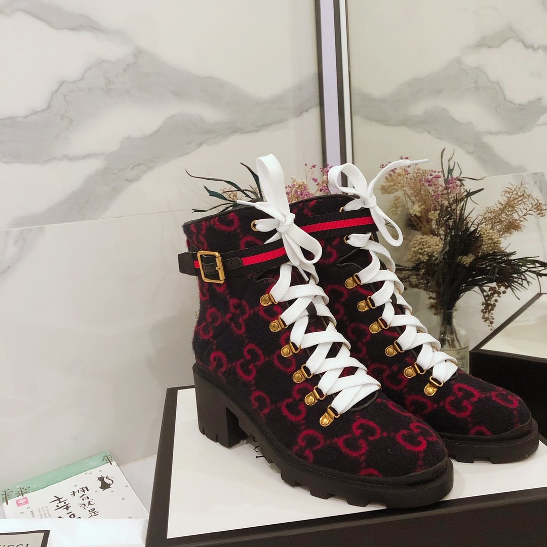 G*u*i boots