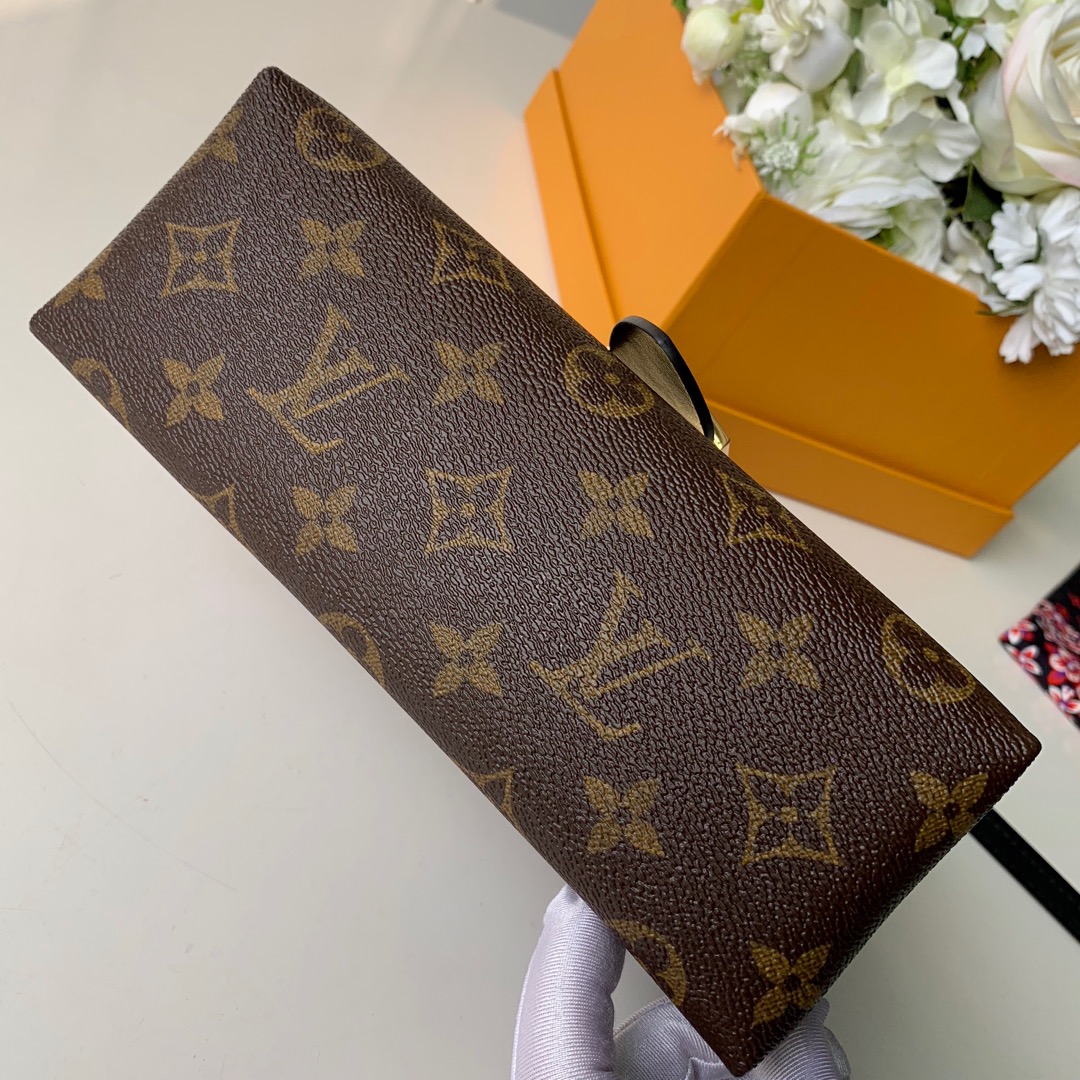 l0*is V*t0n locky bb bag -21* 17.0*8cm